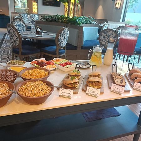 Meritas Auberge Calangute Goa Εξωτερικό φωτογραφία